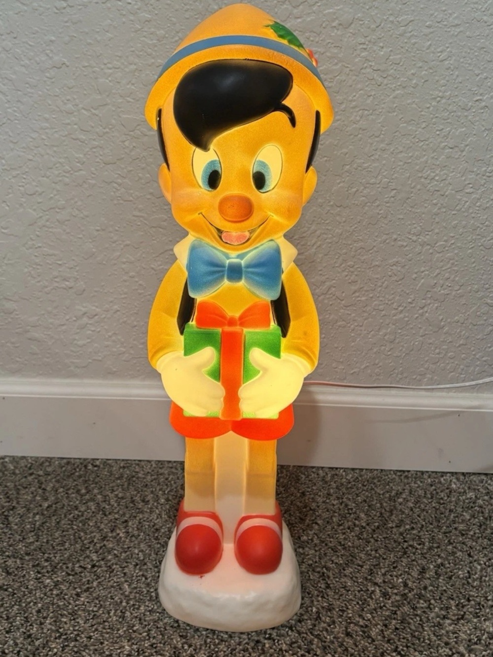 Disney Blow Mold Decor Pinocchio With Cheistmas Gift 22 in NEW Rare Sold Out